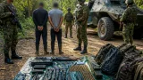 Ejército captura a dos presuntos miembros de la disidencia de alias Calarcá en El Retorno, Guaviare