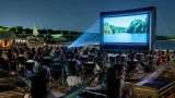 Pantalla gigante y proyección láser: la Ruta 90 llevó cine y encuentro comunitario al Guainía