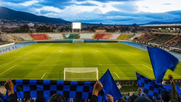 Boyacá Chicó recibe a Fortaleza en Tunja con urgencia de puntos y la afición expectante