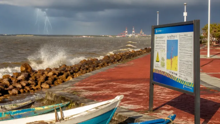CNH eleva a 70% la posibilidad de formación de una onda tropical en el Atlántico: qué significa para la Costa Caribe