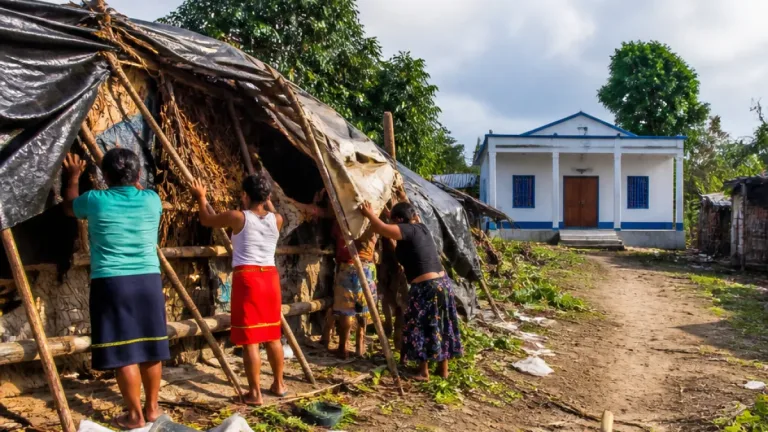 Comunidad indígena Karedúa en La Celia continúa en emergencia humanitaria tras el sismo