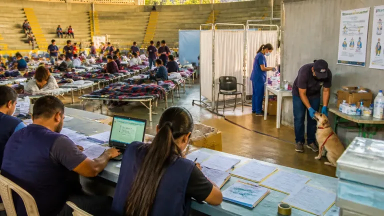 Defensoría evalúa atención a víctimas del sismo en Caldas y pide mejorar registros y protección en albergues