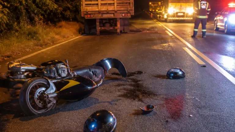 Dos jóvenes mueren en accidente nocturno en la vía Buga-Tuluá, cerca de Buga