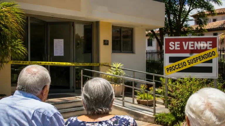 Juez frena venta de predio de la Lotería de Santander donde funciona centro vida de Málaga