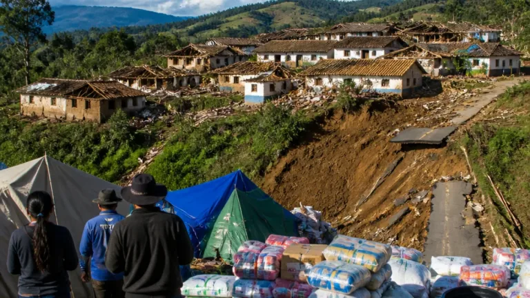 Onic reporta 68.583 indígenas afectados por el sismo y advierte de riesgo por deslizamientos
