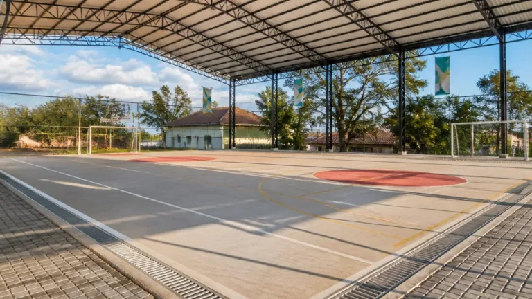 Rionegro inaugura renovada cancha Cuatro Esquinas “La Lela” con inversión de $1.800 millones