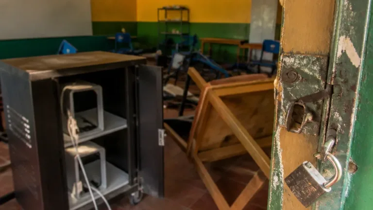 Robo en escuela rural de Tierralta deja sin equipos tecnológicos a estudiantes