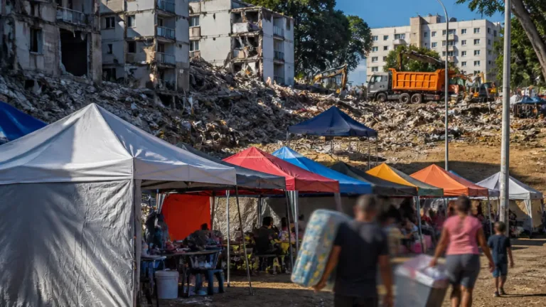 Un mes después del terremoto, Cali y el Valle cuentan pérdidas, desplazamiento y una reconstrucción incierta