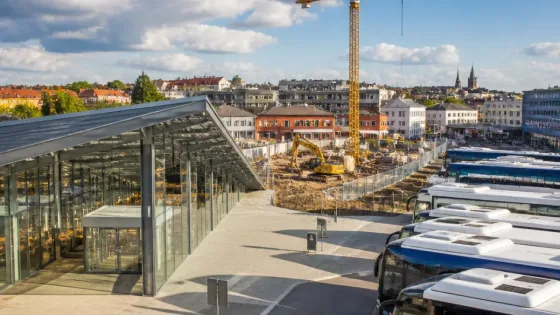 Jihlava modernizuje MHD: do ulic přijíždějí parciální trolejbusy a CNG autobusy