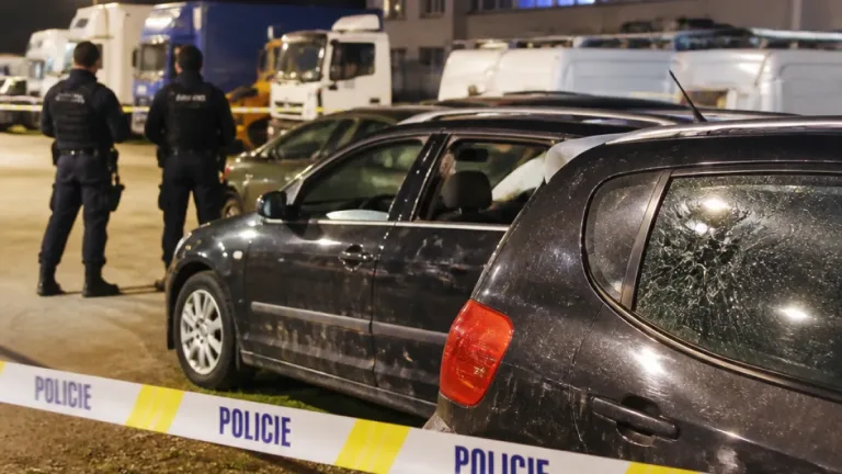 Devatenáctiletý z Náchodska podle policie pokračoval v krádežích aut i přes zákaz řízení
