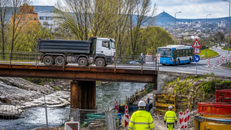 Most: zkušenosti z regionů ukazují, jak plánovat opravy a provizoria v dopravě