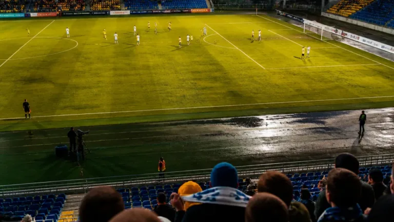Opava v derby zlomila zápas v první půli, fanoušci a televize ovlivnili atmosféru