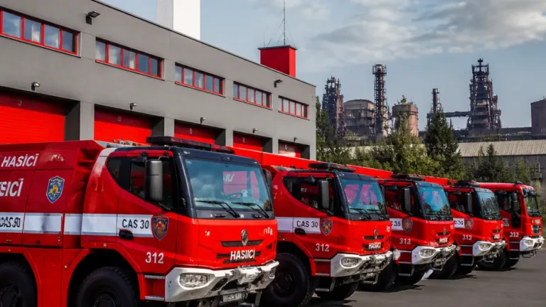 Ostrava dokončila největší obnovu cisternové techniky pro dobrovolné hasiče
