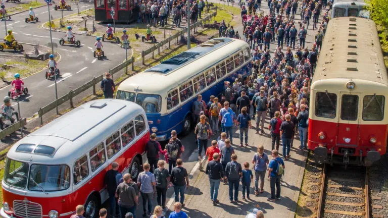 Příbram oslaví Den městské mobility: MHD zdarma, historické autobusy i legendární Singrovka