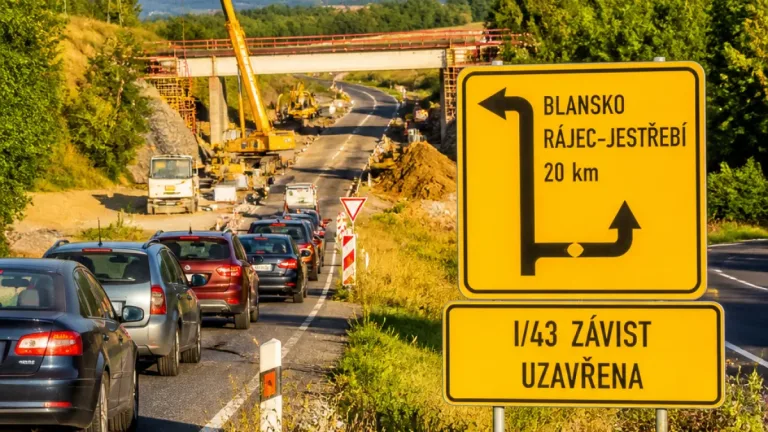 Rozšíření I/43 u Závisti přivede roční uzavírku a objížďku přes Blansko