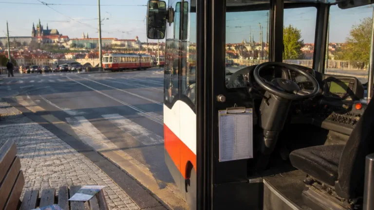 Scheinherr: „Praha nemá tempo kvůli ODS“, po roce za volantem chce znovu řídit město