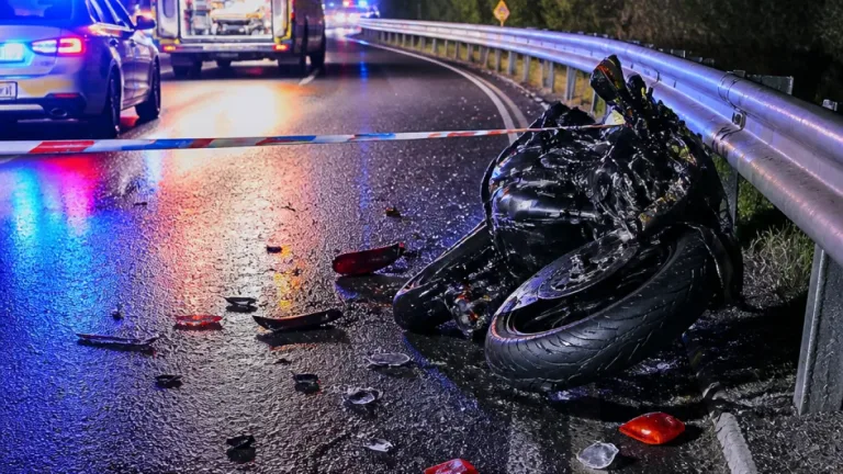 Týden na silnicích Královéhradecka: 96 nehod, jeden usmrcený motocyklista, 43 zraněných