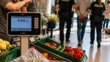 Erfurt: 20-Jähriger wiegt Cannabis auf Supermarktwaage – Polizei eskortiert ihn aus dem Markt