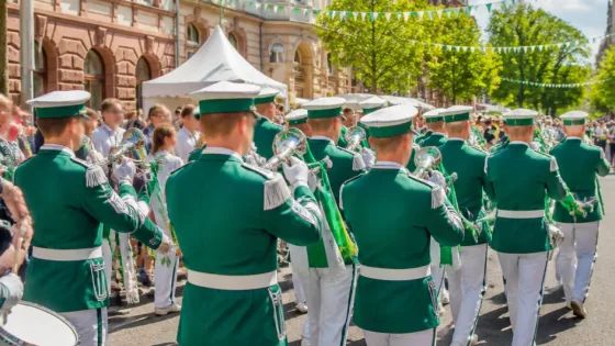 Koblenz: TGO‑Fanfarenzug begleitet Vorstädter Kirmes mit 20 Musikerinnen und Musikern