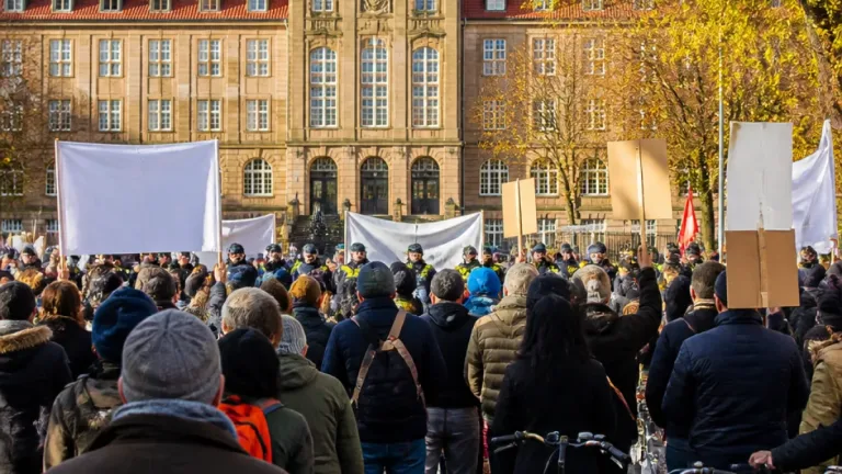 Großkundgebung in Magdeburg angekündigt: 2.000 Teilnehmer zur Landtagseröffnung angemeldet