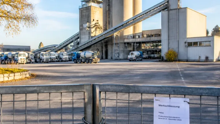 Heidelberg-Materials plant Werksschließung in der Normandie — Folgen für Konzern und Aktie