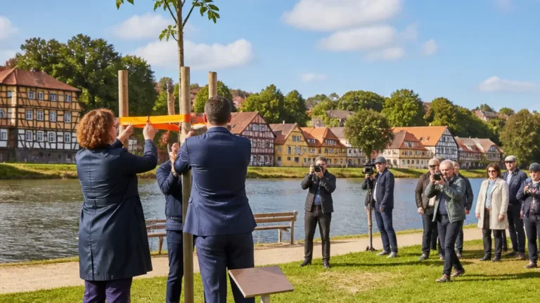 König Willem-Alexander und Prinzessin Beatrix kommen zum 100. Geburtstag von Prinz Claus nach Hitzacker