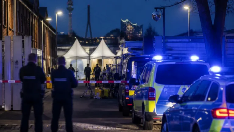 Mindestens zwei Tote nach Schüssen auf Fabrikgelände in St. Pauli