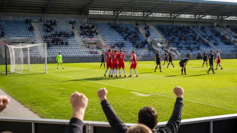 Rot-Weiß Darmstadt siegt deutlich gegen VfR Fehlheim – 6:2 in der Verbandsliga