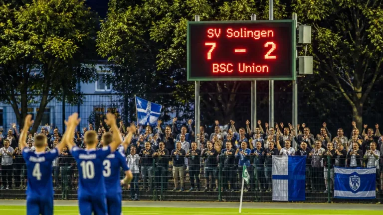 Solingen prägt die erste Runde: SV Solingen siegt 7:2, Elfmeterschießen und Torfest in Kreispokal