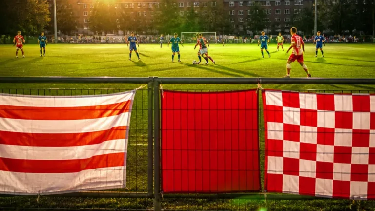 Spandau im Fokus: Bezirksliga-Start bringt direkte Prüfsteine für BW Spandau und Kladow