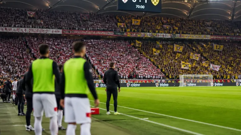 Stuttgart verliert erneut: Beier-Tor sichert Dortmund Auswärtssieg in der MHPArena