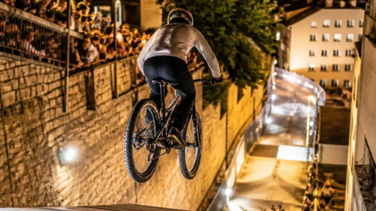 Stuttgart: Vieira verteidigt Titel beim spektakulären Red Bull Cerro Abajo