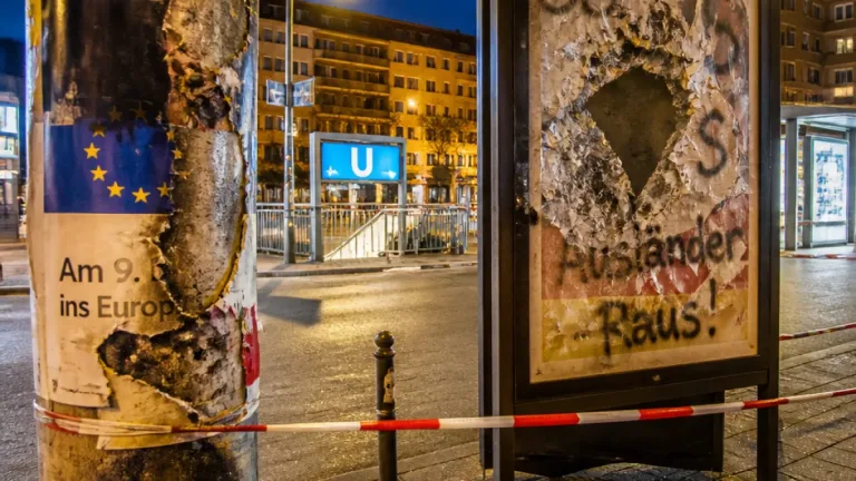 Zunahme von Plakatvandalismus in Berlin fünf Wochen vor der Wahl