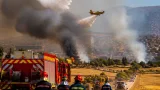 الحماية المدنية تسجل 29 بؤرة حريق نشطة في 15 ولاية وتحشد تدخلات جوية وبرية