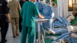 الرئيس يتفقد مصابي حرائق الغابات بمستشفى الحروق الكبرى في زرالدة