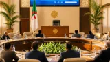 الرئيس يؤكد انتقال الاقتصاد ويدخل «الشباك الوحيد» حيز الخدمة قبل لقاء الفاعلين الاقتصاديين