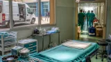 فريق جراحي من وهران يجري عمليات ترميمية لحروق ضحايا حرائق جيجل ويطلق قوافل طبية