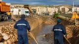 غليزان تطلق حملة استباقية لتنظيف شبكات تصريف المياه وتعزيز الجاهزية لمواجهة التقلبات الجوية