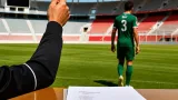 إيقاف يسري بوزوق 6 مباريات وغرامة 200 ألف دج بعد طرده في مواجهة وفاق سطيف
