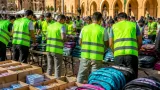 جمعيات بالأغواط توزع أكثر من 1,950 محفظة ومستلزمات لدعم العائلات قبل الدخول المدرسي