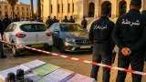 محاكمة شبكة تزوير بطاقات رمادية بوهران بعد توقيف 15 متهما وضبط مركبات مخبأة