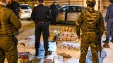 قسنطينة: توقيف 5 أشخاص وحجز ما يقارب القنطارين من المخدرات خلال مداهمة مرآب