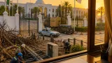 تبون يوجّه بإقرار عقوبة الإعدام للمتورطين في إضرام الحرائق ويأمر بإصلاح الشبكات قبل السبت