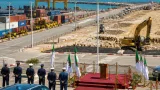 وزير الداخلية والنقل يتفقد ميناء مستغانم ويطلق منصة حاويات جديدة ضمن مخطط تخصيص الموانئ