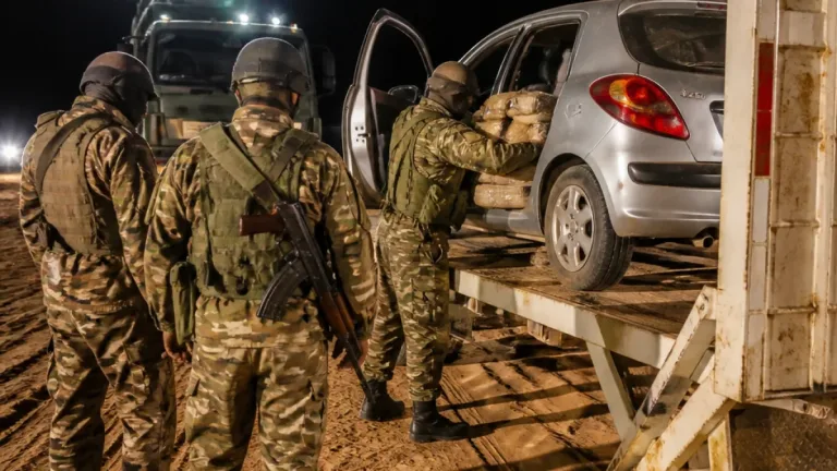 الجيش بتمنراست يحجز أكثر من 31 كلغ من الكوكايين ويوقف ثلاثة مشتبهين