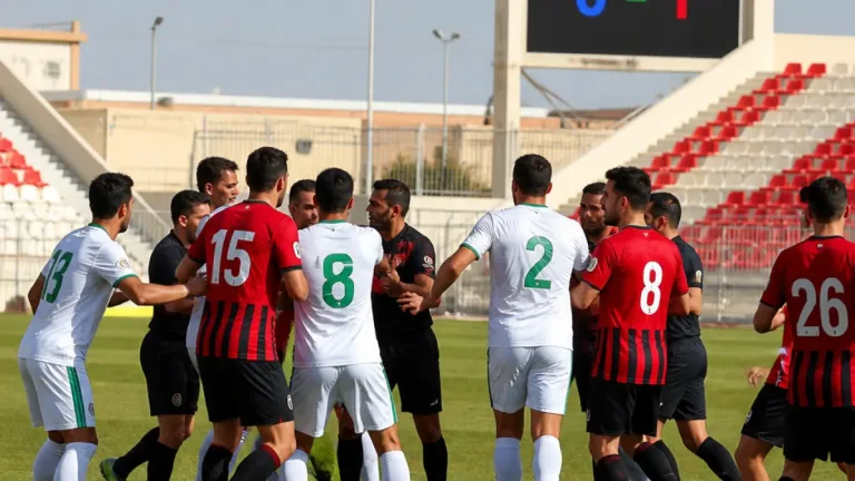 خلاف لحظي بين لاعبي الرجاء وحسنية أكادير في ودية ملحق ملعب أدرار انتهت لصالح الحسنية
