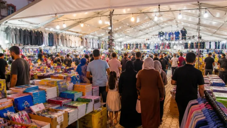 تيسمسيلت: إقبال ملحوظ على معرض تجاري للكتب والمستلزمات المدرسية في حي المرجة