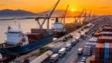 موانئ البحر الأحمر تسجل 12 تحرك سفن وتداول 11 ألف طن وبوادر نشاط في سفاجا ونويبع