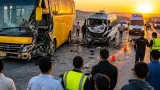 5 مصابين في تصادم بين أتوبيس وميكروباص أمام مدخل أبشواي على الطريق الدائري بالفيوم