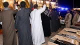 الداخلية تقبض على متورطين في رقص بأسلحة نارية خلال حفل زفاف بقنا وتتحفظ على المتهمين والأسلحة